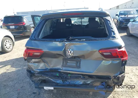 2019 Volkswagen Tiguan 2.0T S z USA, uszkodzony, nr VIN 3VV1B7AX6KM061888